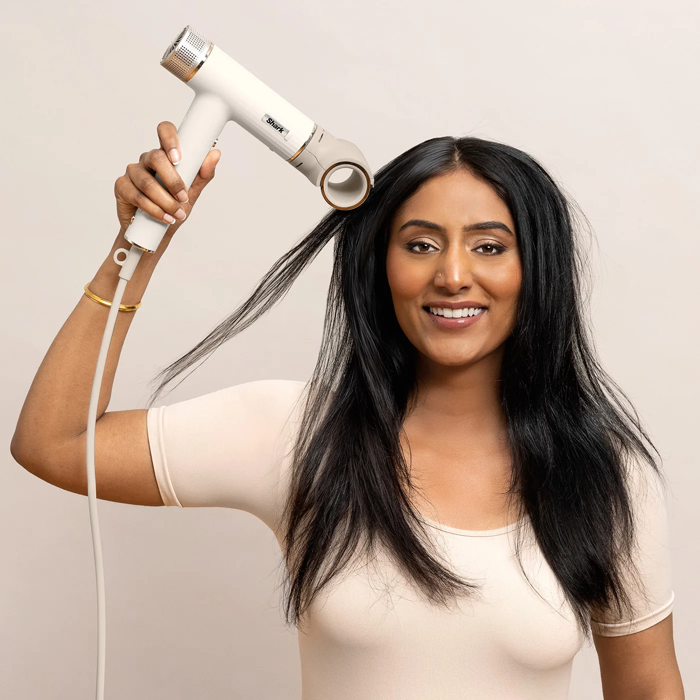 Shark-HD300-InUse-PolisheFatima-Styling